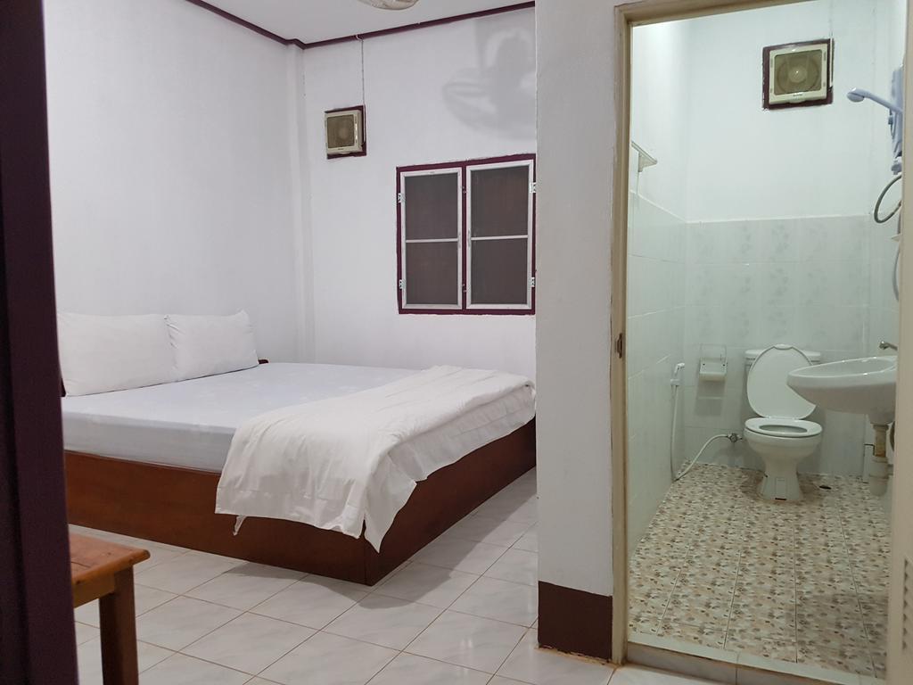 Thongdam Guesthouse Ban O Buitenkant foto